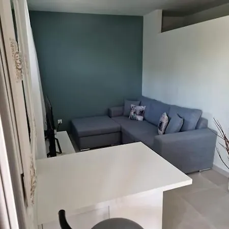 Apartment Leta *